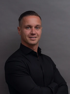 Recruiter img